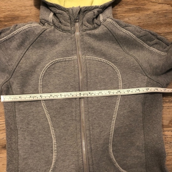 LULULEMON Gray Limited Edition Cable-Knit Scuba Hoodie Neon Yellow Sz Small (?) - Picture 7 of 10